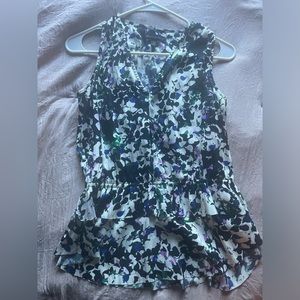 Banana Republic v-neck floral ruffled blouse